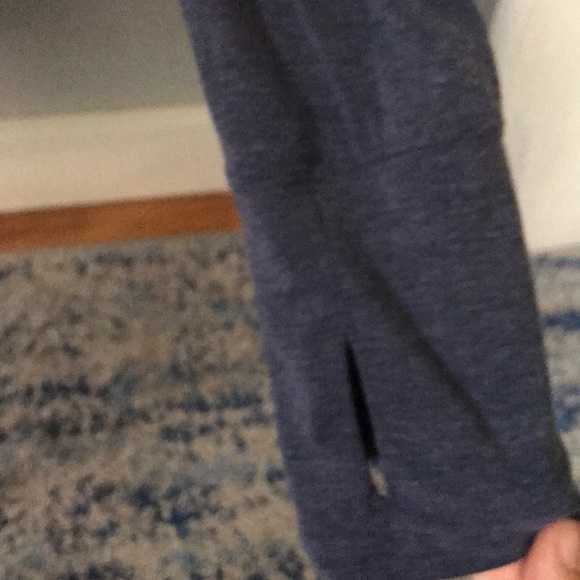 Gapfit breathe blue open back shirt - Picture 3 of 4